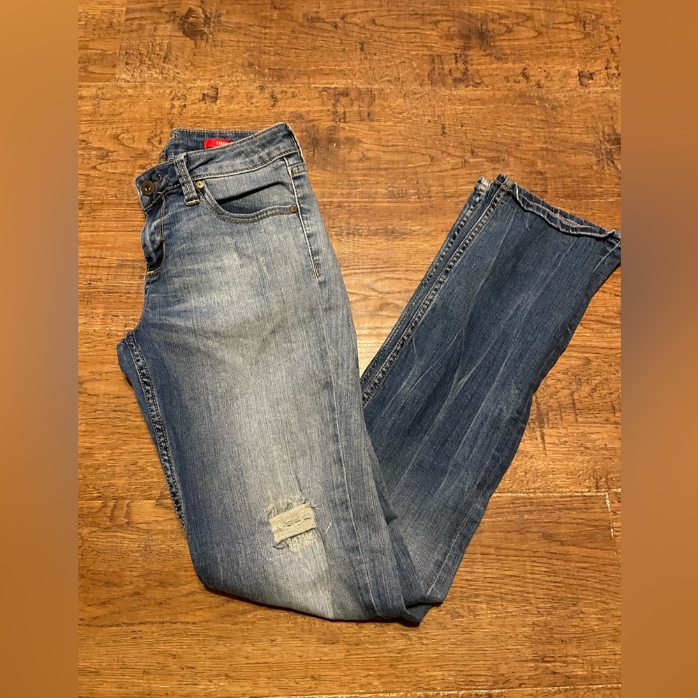 Arizona jeans women’s / juniors 3 waist 28 inches